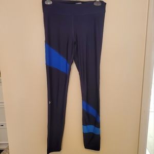 Navy Under Armour compression leggings, medium